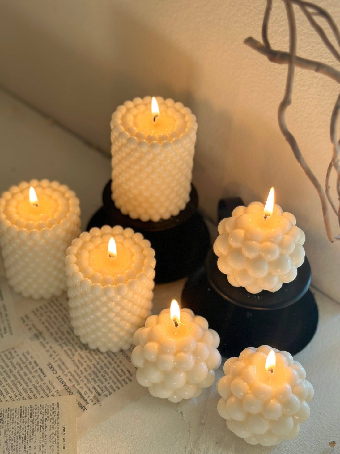 Bubbles Candle: Santal Coconut / Tall Bubble Cylinder